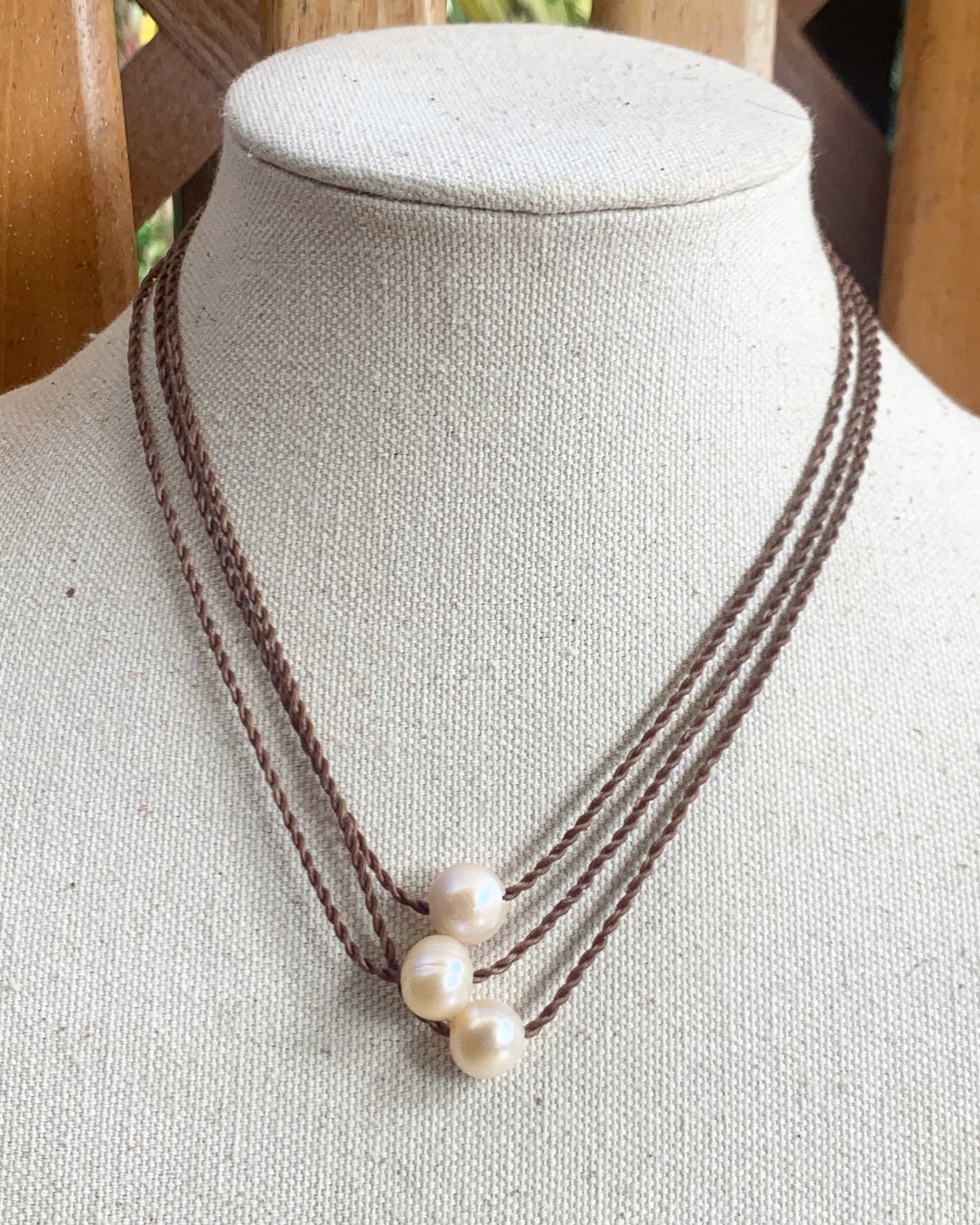 Solitaire Pearl Beach Necklace