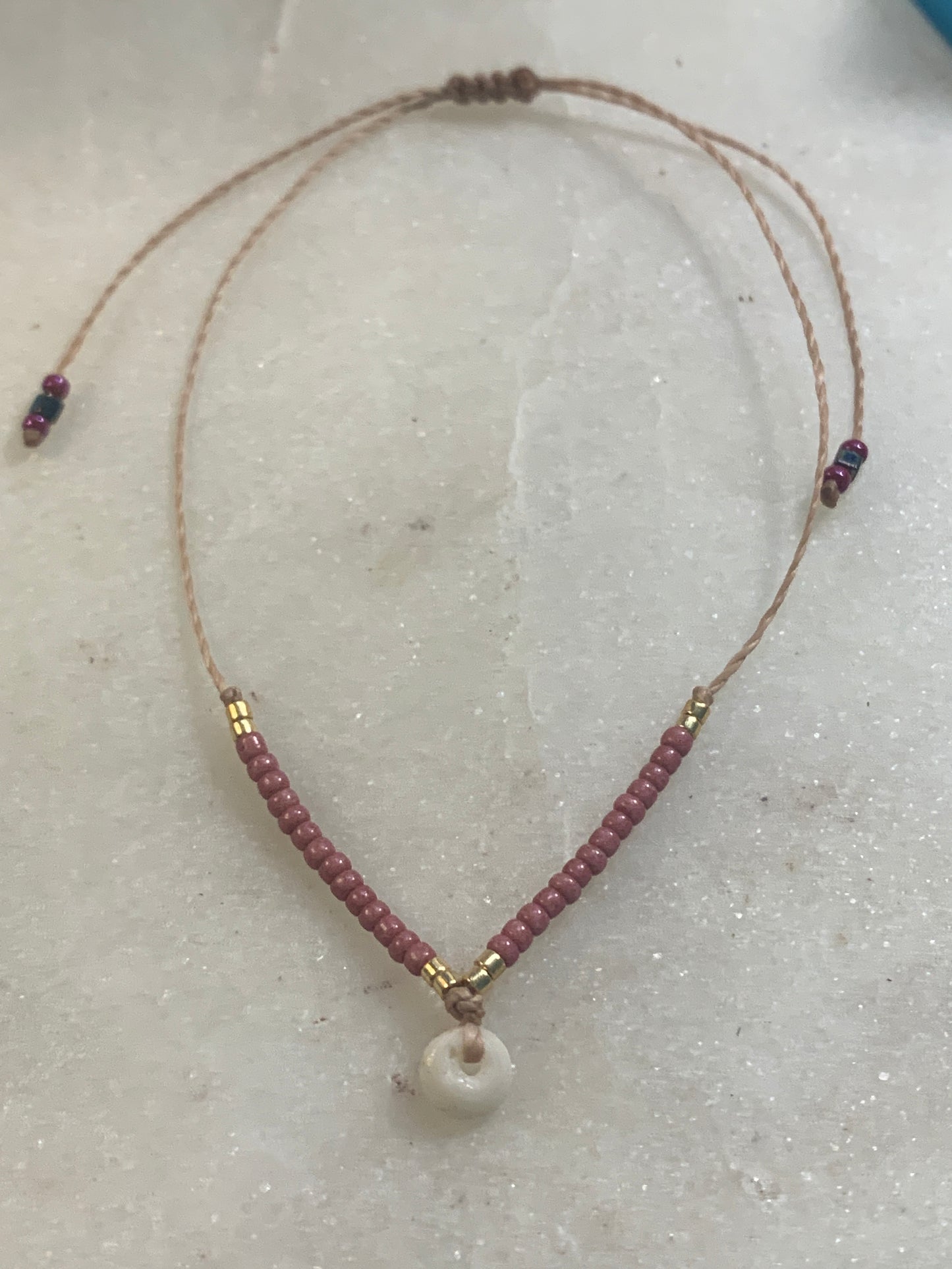 Adjustable bracelet, seed beads